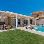 Spartakos - Slow Living Retreat Collections With Private Pools