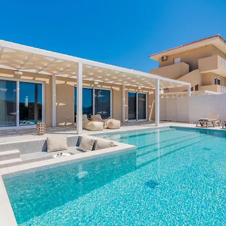 Вилла Spartakos - Slow Living Retreat Collections With Private Pools