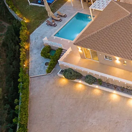 Вилла Spartakos - Slow Living Retreat Collections With Private Pools *